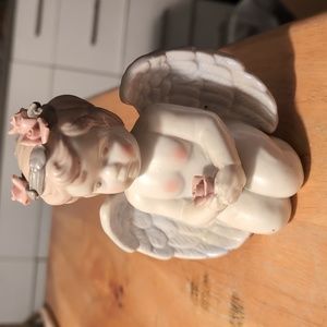 AVAILABLE- Vtg Ceramic Kneeling Angel is white w/pink blush on skin&Pink Rose